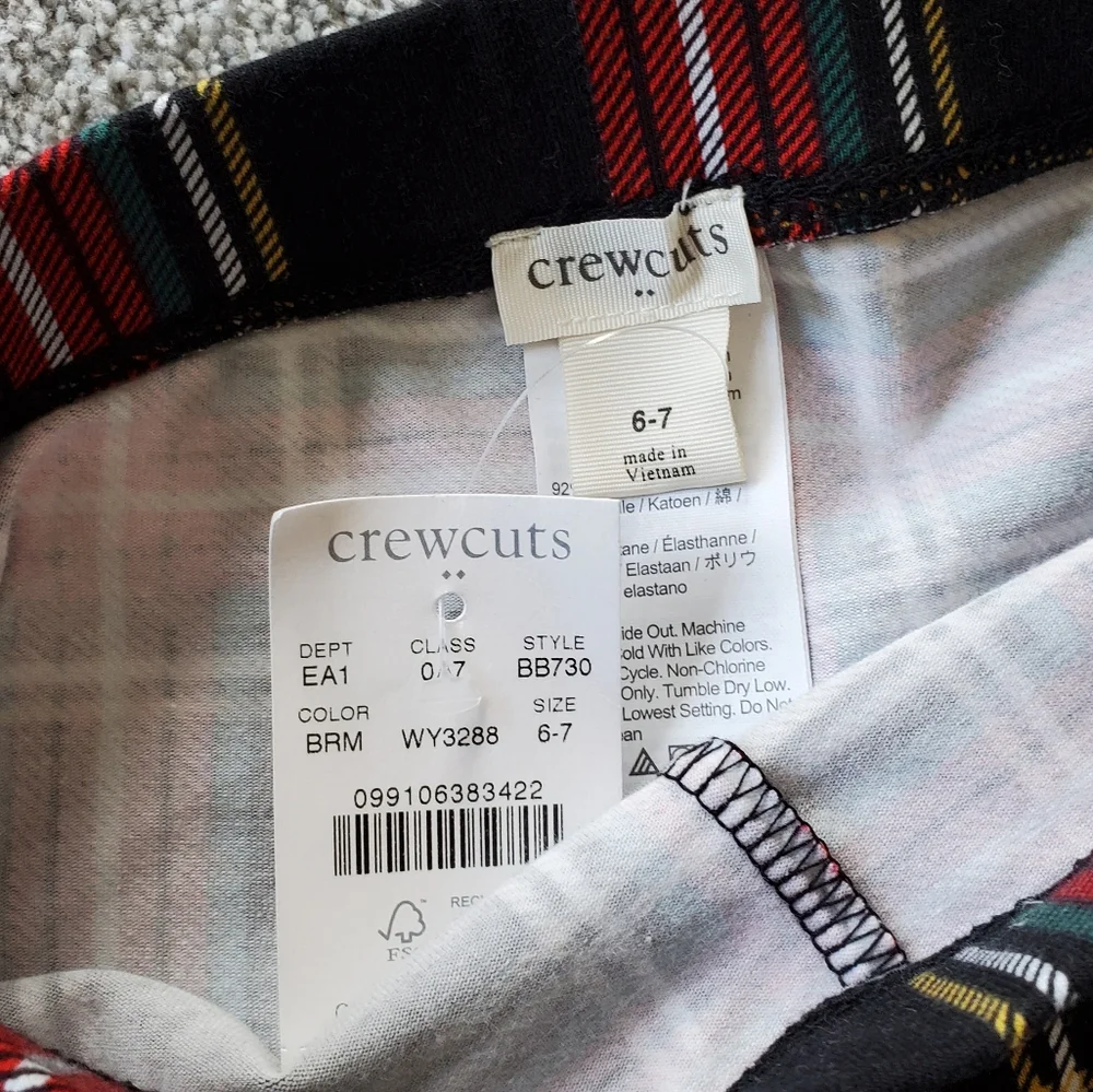Crewcuts girls plaid leggings, small/ 6-7, black/ red